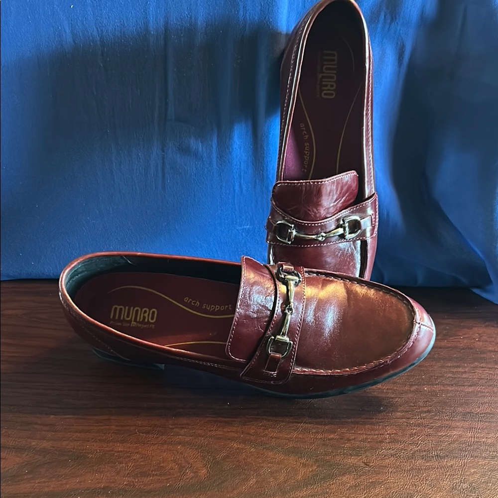 Munro Women's Burgundy Loafers with Metallic Buckle